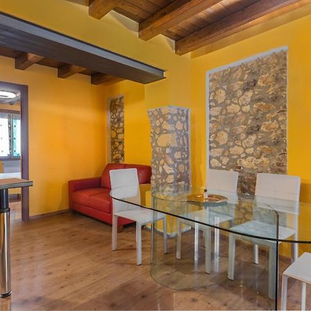 Stylish 2 Bedroom With Balcony Verona Esterno foto